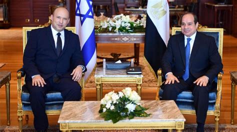 S­i­s­i­,­ ­İ­s­r­a­i­l­ ­B­a­ş­b­a­k­a­n­ı­ ­B­e­n­n­e­t­t­­i­ ­M­ı­s­ı­r­­a­ ­d­a­v­e­t­ ­e­t­t­i­